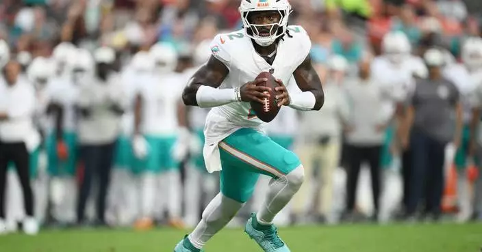 Dolphins' Malik Willis has impressive start, Marcus Mariota injured as Commanders win 20-7