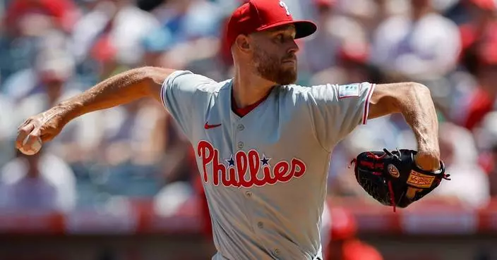 Wheeler throws 6 strong innings, Sosa hits go-ahead homer in Phillies' 5-2 win over Angels