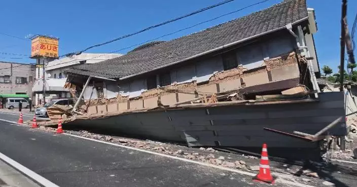 Residents of quake-hit area in Japan left without water, electricity