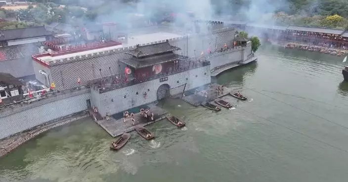 Delicacies, ancient charm in Henan fascinate Polish visitors