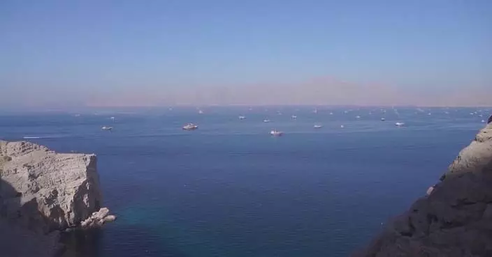 Iran aims to ban US, Israeli ships from Strait of Hormuz: report