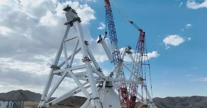 Core structure installation for giant radio telescope completed in Xinjiang