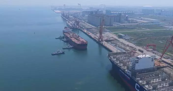 China delivers 115,000-DWT oil tanker to buyer