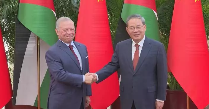 Chinese premier meets Jordan's king