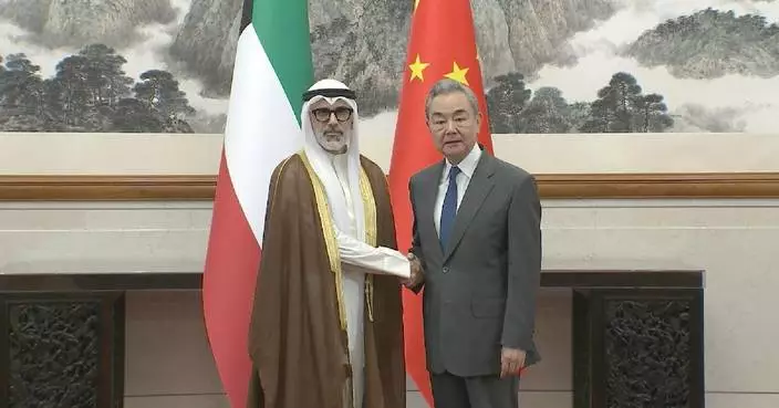 Chinese FM calls on Middle East, Gulf parties to resume dialogue, negotiation