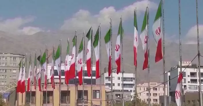 US says no timetable for Iran talks, Tehran says economic pressure to yield nothing