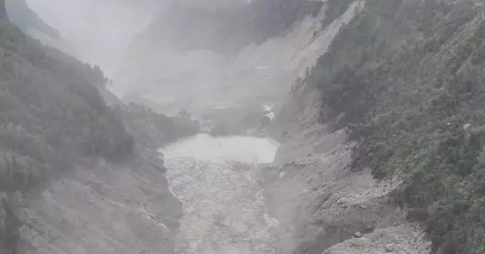 New barrier lake forming 2.8km downstream of existing landslide dam on Chinese-Nepal border