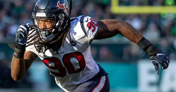 Jadeveon Clowney returns to the Texans, chasing a Super Bowl in his 13th season