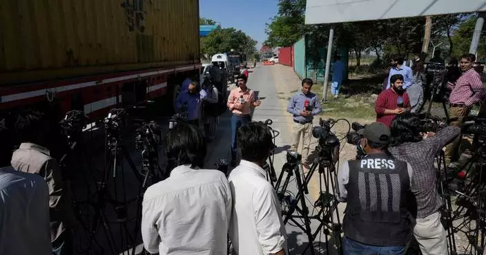 Pakistan issues foreign media guidelines, drawing criticism from press freedom groups
