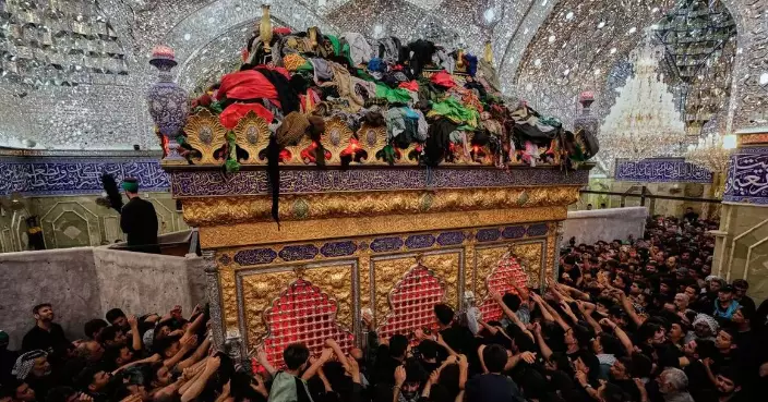 The top photos of the day by AP photojournalists