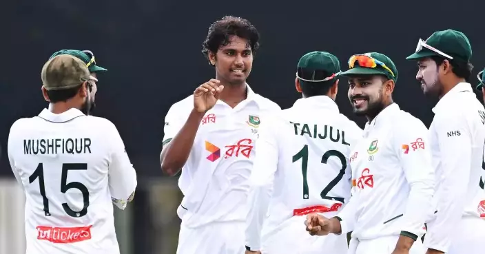 Hasan Mahmud takes 6-55 as Bangladesh bowls out Australia for 198 in 1st cricket test