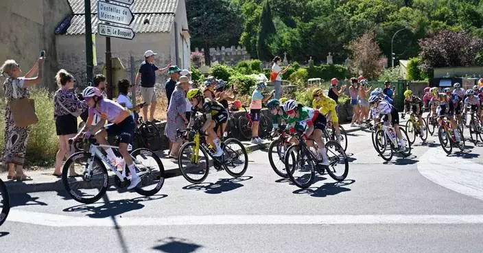 Niewiadoma-Phinney wins Mont Ventoux stage to take overall lead on Women's Tour de France
