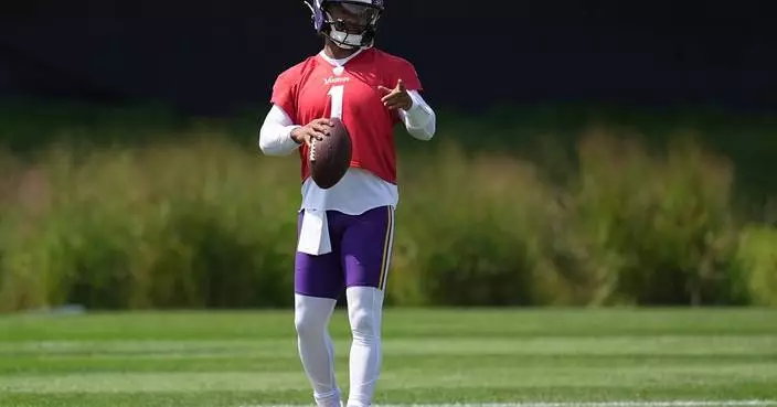 Vikings pick Murray as their starting QB over McCarthy, giving him the rest of camp to get ready