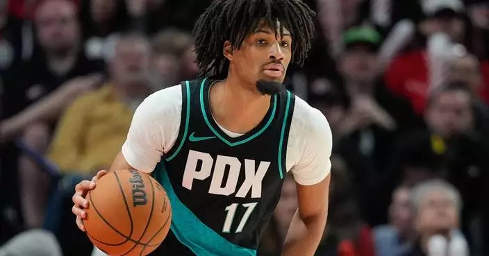 Trail Blazers' Sharpe out at least 6 months after knee surgery