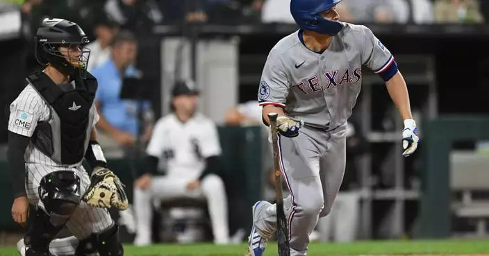 Corey Seager sparks offense as Rangers rout White Sox 11-2 to grab AL West lead