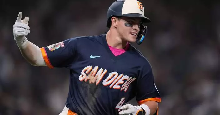 Jase Bowen hits 1st career home run and Padres toss combined 2-hitter in 7-0 win over Giants