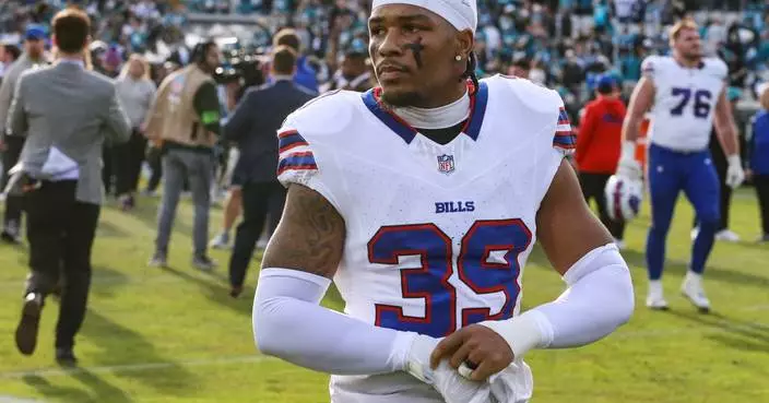 Cam Lewis seeing more reps at Bears safety after Coby Bryant injury