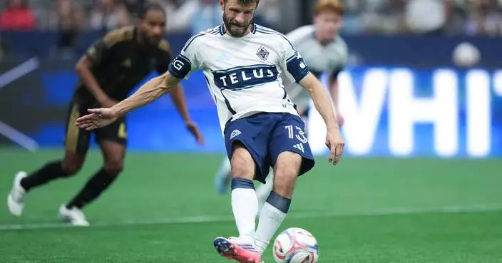 Thomas Müller's late PK helps Whitecaps battle back for 1-1 draw with LAFC