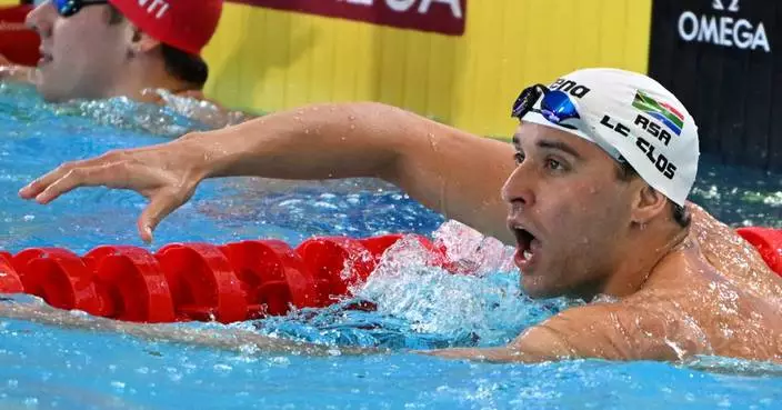 Swimmer le Clos says his home was destroyed in a fire while he was at the Commonwealth Games
