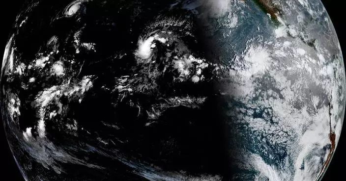 Still recovering from Hurricane Lala, Hawaii prepares for a possible weekend cyclone