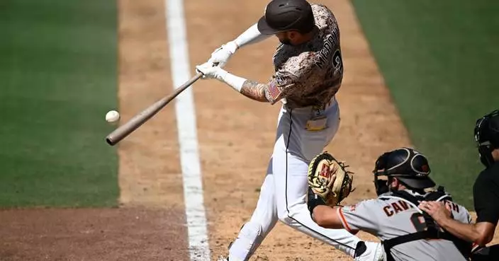Merrill's 2-run homer helps Padres beat Giants 5-4