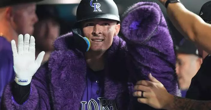 Rockies lock up outfielder Mickey Moniak with a $16.25 million, 2-year contract for 2027 and '28