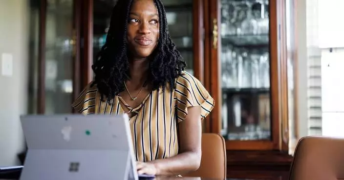 At colleges, the AI boom means everyone wants to dabble in computer science