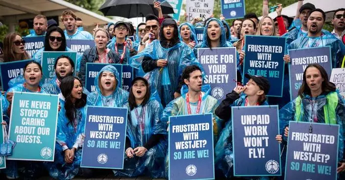 WestJet reaches tentative deal with flight attendants after brief strike snarled traffic