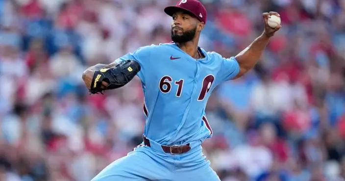 Sanchez becomes first 15-game winner in majors in Phillies' 7-3 victory over Nationals