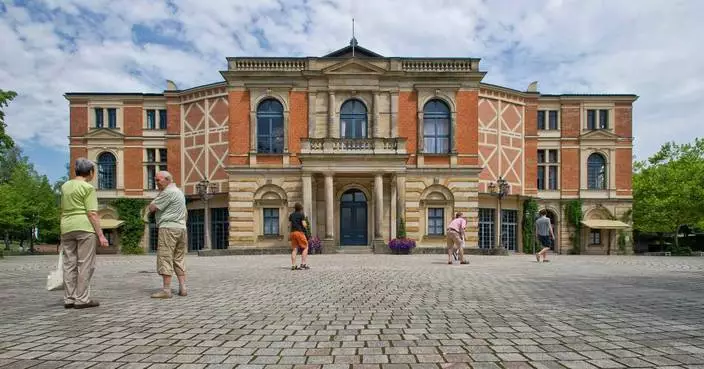 AI-assisted staging draws boos at the Richard Wagner festival in Germany