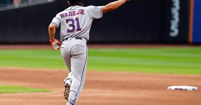Wade's pinch-hit homer helps first-place Astros power past Mets 6-3