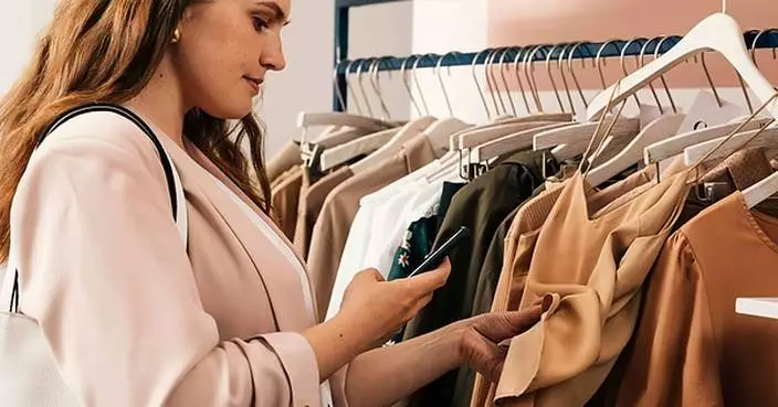 Nearly half of Australians trust AI shopping recommendations more than retail staff