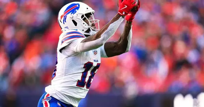 The 49ers agree to deal to add WR Brandin Cooks to practice squad, AP source says