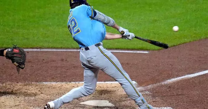 Christian Yelich's 2-run double rallies NL Central champion Brewers to 5-4 win over Pirates