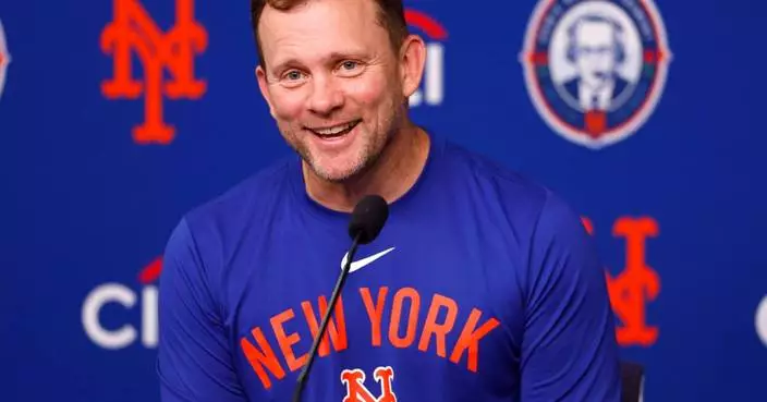 Mets hire interim manager Andy Green for the full-time job, giving him a 3-year contract