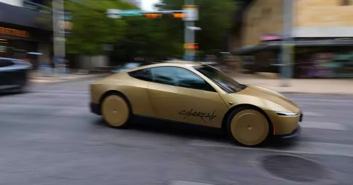 Feds open probe into Musk's steering-wheel-free taxis a day after he began offering rides in them
