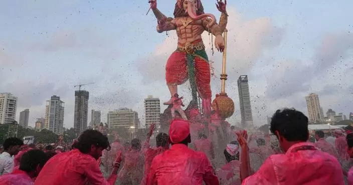 India celebrates the elephant-headed god Ganesha, in photos