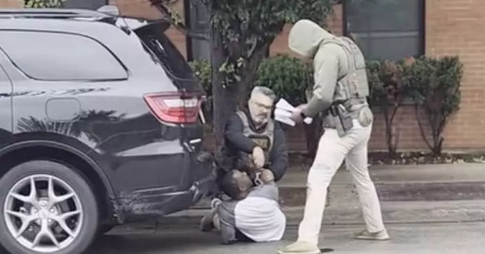 US citizen injured in Illinois after ICE agents mistook him for fugitive, tried to arrest him