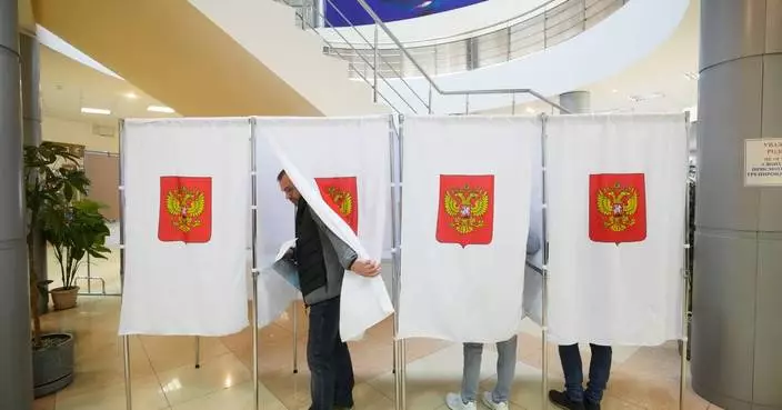 Russian election observer loses consciousness during arrest by police, opposition party says
