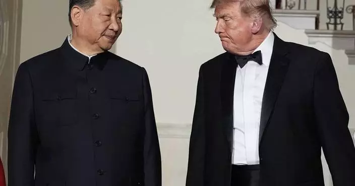 Xi is wrapping his visit to Washington with a peek at the Constitution and Bill of Rights