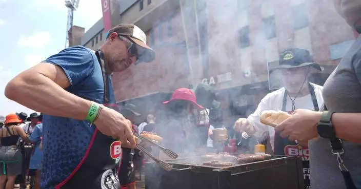 Fire up the grills! Thousands of South Africans try to set a record for the biggest cookout