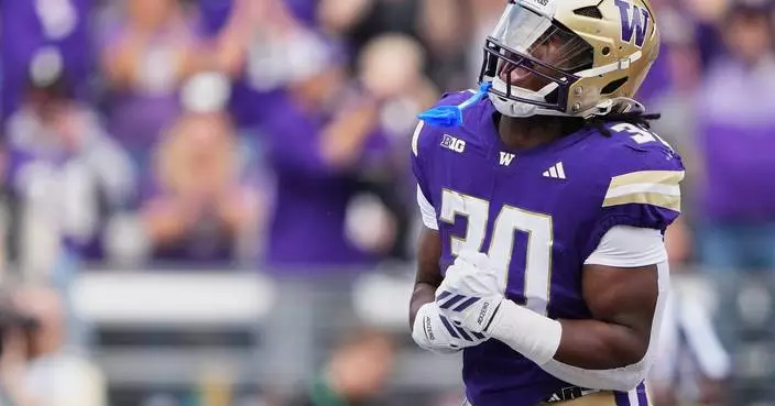 No. 19 Washington struggles in 16-7 victory over Utah State