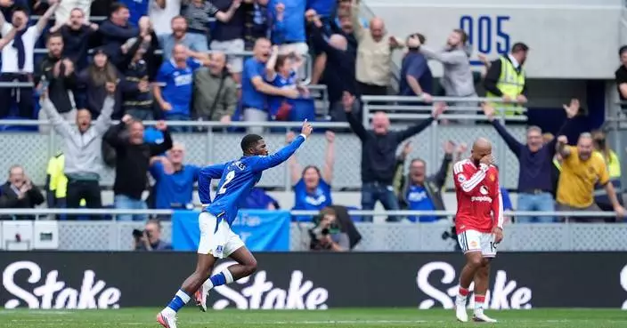 Man United stunned in added time to draw 2-2 at Everton in the Premier League
