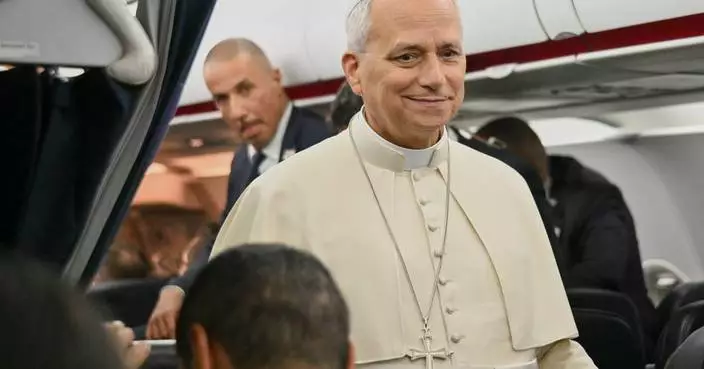 White Sox receive a letter from Pope Leo XIV on day of playoff opener