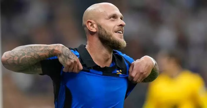 Inter fullback Federico Dimarco wins top honors at Italian players’ association gala
