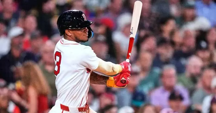 Red Sox place OF Rafaela on 10-day IL with quadriceps strain