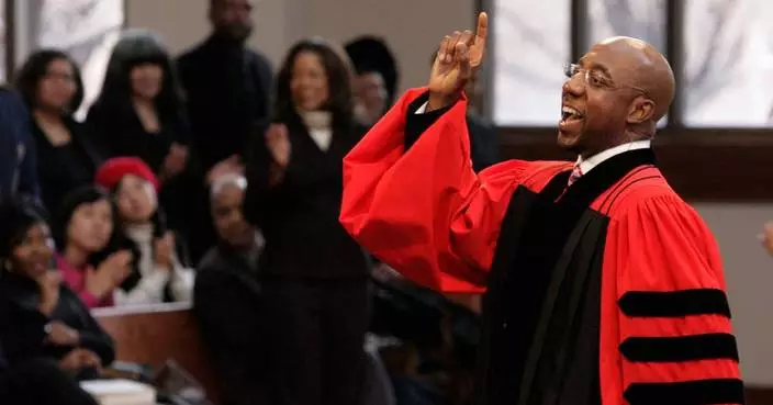 Raphael Warnock has done it. Adam Hamilton wants to follow as a pastor-US senator