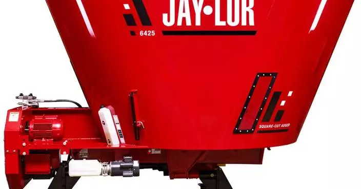 Jaylor Introduces 6000 Series Single-Auger Stationary TMR Mixers