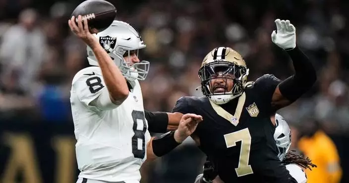 Kirk Cousins passes for 3 TDs and the unbeaten Raiders come back to top the Saints 35-27