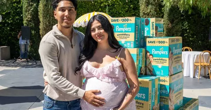Pampers &amp; 4Kira4Moms Host Los Angeles Community Baby Shower Supporting 30 Deserving Parents